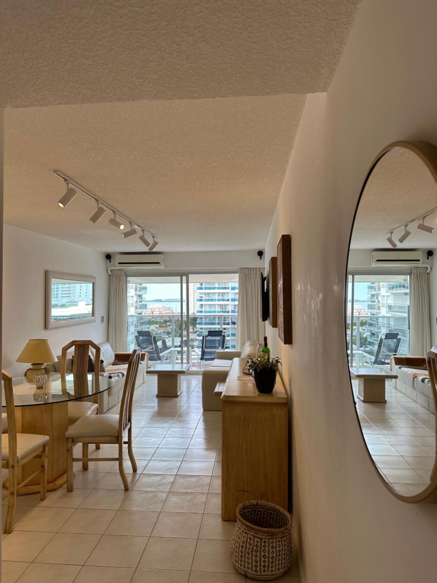 Hermoso Apartamento, Torre De Categoria Long Beach, En La Mejor Ubicacion De Punta Del Este Eksteriør billede