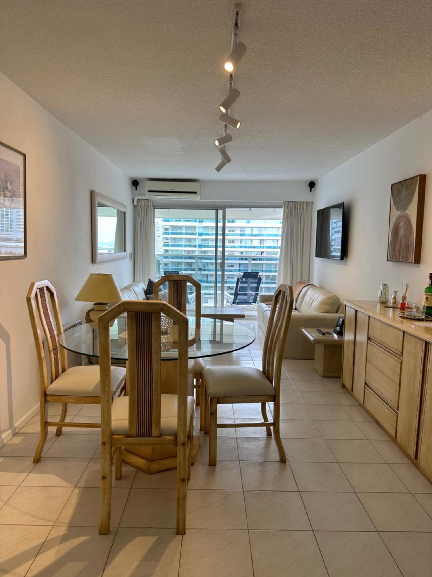 Hermoso Apartamento, Torre De Categoria Long Beach, En La Mejor Ubicacion De Punta Del Este Eksteriør billede